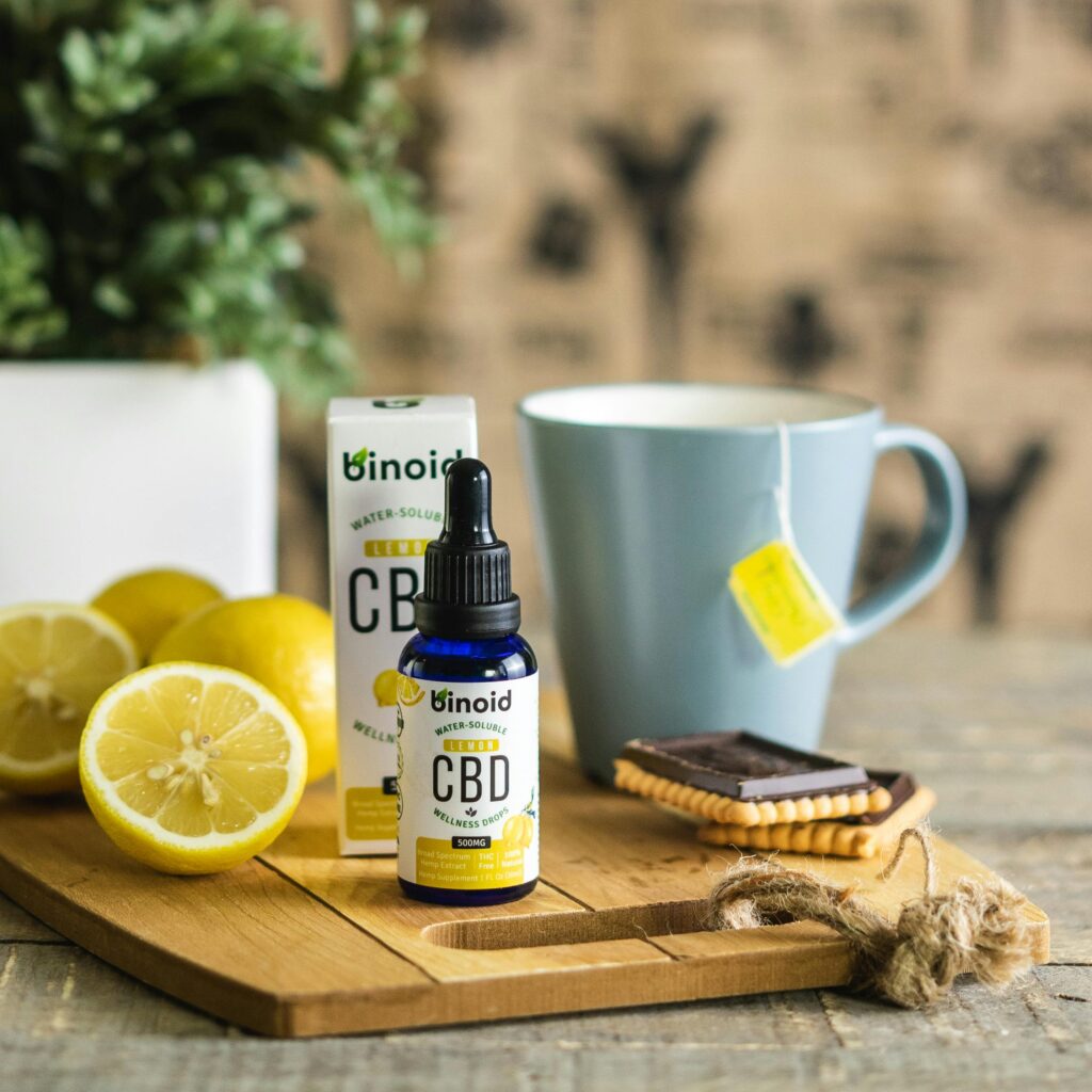 CBD Tinture and lemons